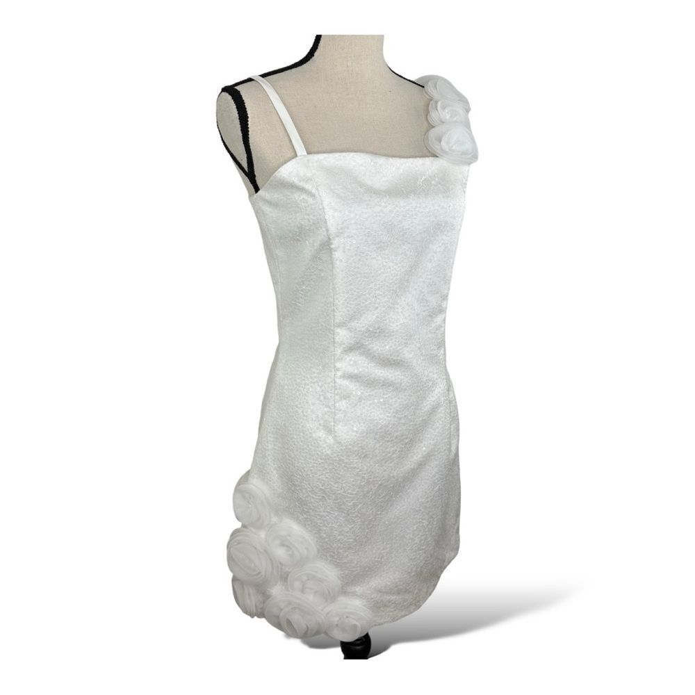 Joan Calabrese for Mon Cheri White Sequined Formal Dress Chiffon Flowers 16